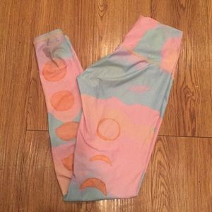 Teeki New Moon rainbow hot pants